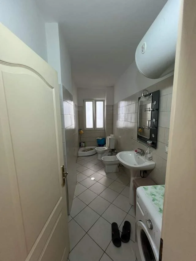 Tirane, jepet me qera apartament 2+1+BLK Kati 3, 104 m² 400 Euro (Pranë vilës L)