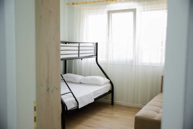 jepet me qera 100 m² 750 Euro