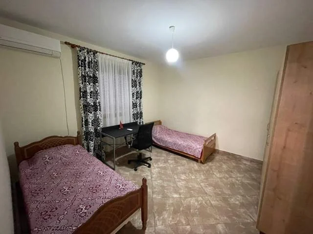 Tirane, jepet me qera Vile 2+1+A+BLK Kati 2, 100 m² 550 Euro (Kodra e Diellit)
