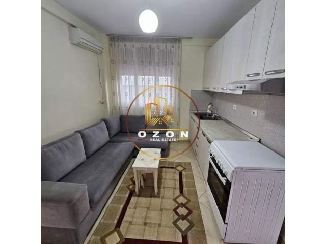 Tirane, jepet me qera apartament 1+1 Kati 2, 55 m² 450 Euro (Rruga e Kavajes)