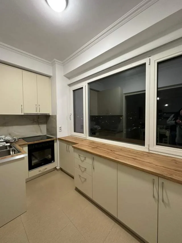 Tirane, jepet me qera apartament 2+1+A+BLK Kati 6, 100 m² 380 Euro (Spitali Amerikan 3)