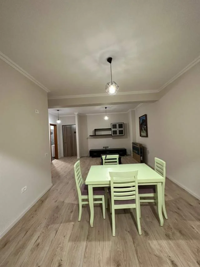 Tirane, jepet me qera apartament 2+1+A+BLK Kati 6, 100 m² 380 Euro (Spitali Amerikan 3)