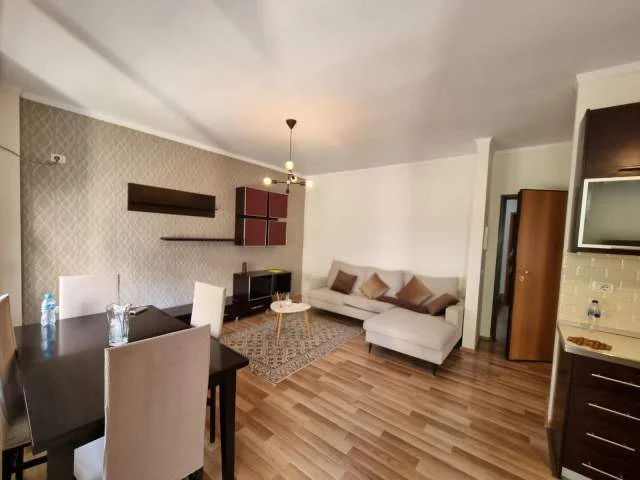 Tirane, shitet apartament 2+1+BLK Kati 4, 87 m² 125.000 Euro (pranë Eleonorës)