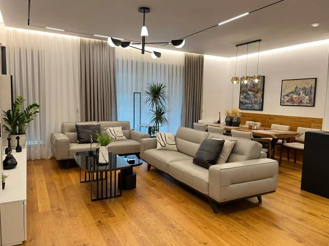 Tirane, jepet me qera apartament 2+1+BLK Kati 3, 130 m² 2.000 Euro (LIQENI I THATE)