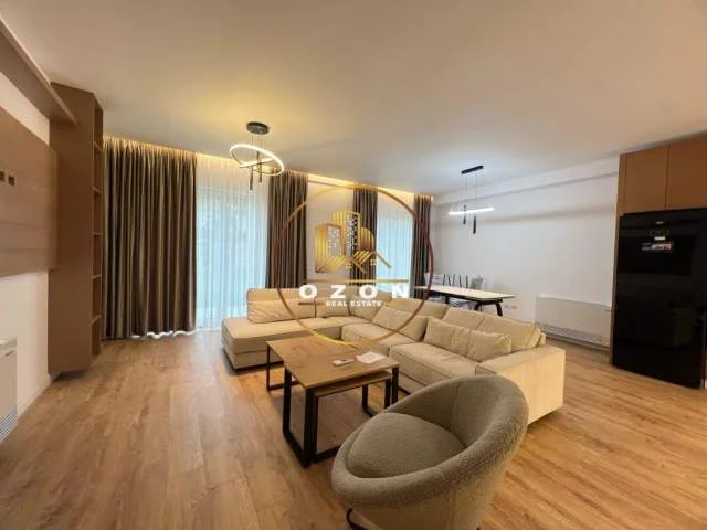 Tirane, jepet me qera Vile 3+1 Kati 1, 268 m² 3.000 Euro (QendraTregtare Teg)