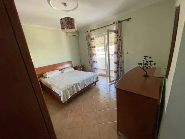 Tirane, jepet me qera apartament 2+1 Kati 10, 85 m² 750 Euro (Stadiumi Arena)