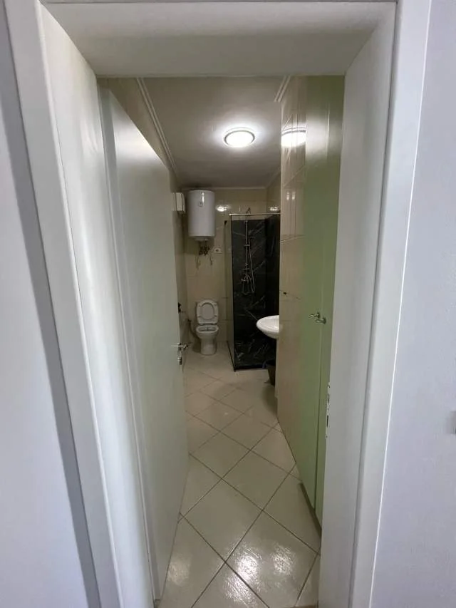 Tirane, jepet me qera apartament 2+1 Kati 10, 85 m² 750 Euro (Stadiumi Arena)
