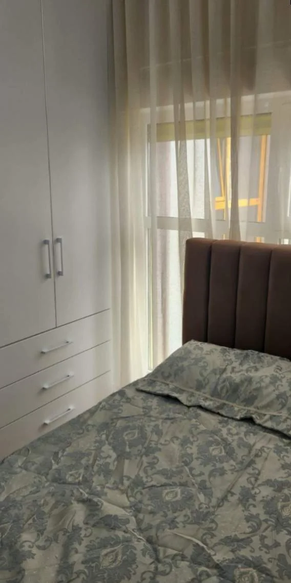 Tirane, jepet me qera apartament 1+1 Kati 0, 33 m² 350 Euro (pasho hyhsa)