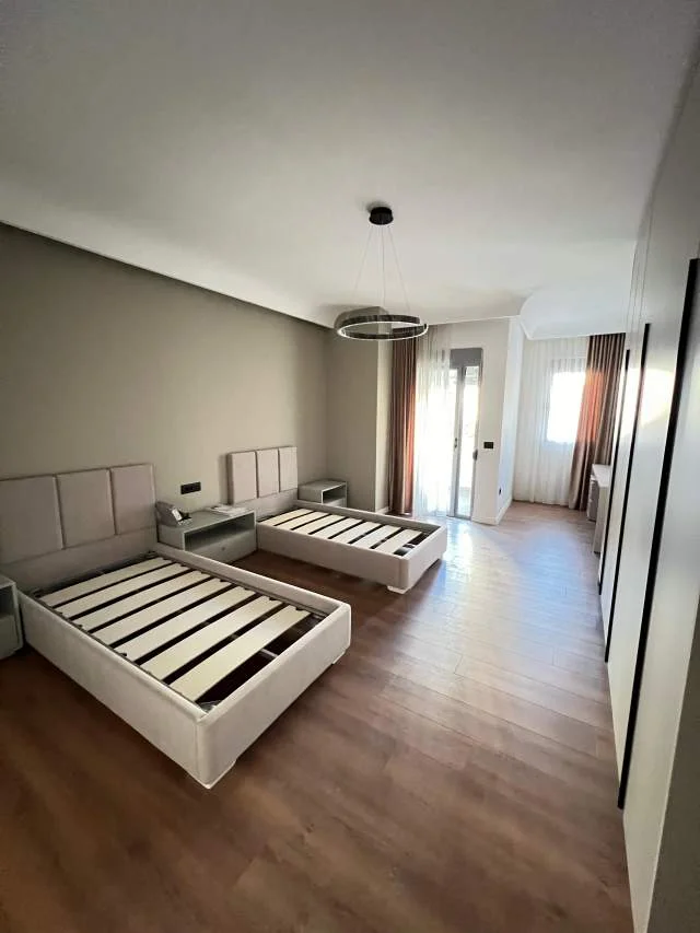 Tirane, shitet apartament 2+1+BLK Kati 1, 125 m² 156.000 Euro (Teodor keko)
