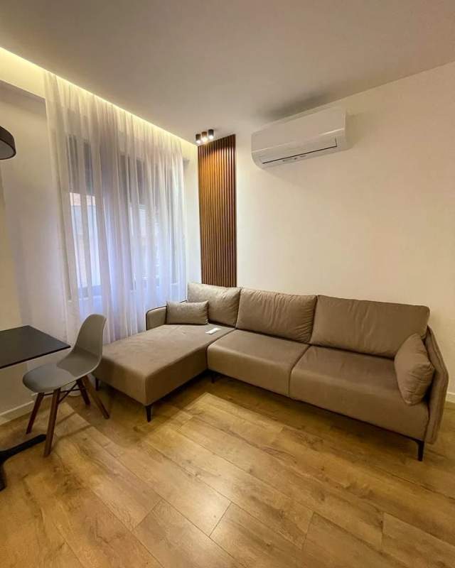 Tirane, jepet me qera apartament 2+1 Kati 3, 75 m² 600 Euro (Rruga Hamdi Sina)
