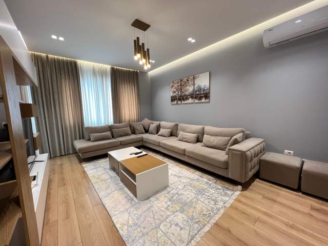 Tirane, jepet me qera apartament 3+1+BLK Kati 4, 126 m² 1.100 Euro (Rruga e Kavajes)