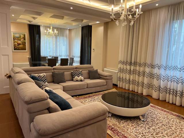 Tirane, jepet me qera apartament 4+1+A+BLK Kati 3, 380 m² 2.500 Euro (Prane TEG)