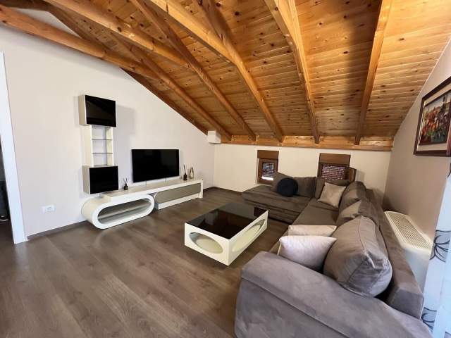 Tirane, jepet me qera apartament 4+1+A+BLK Kati 3, 380 m² 2.500 Euro (Prane TEG)