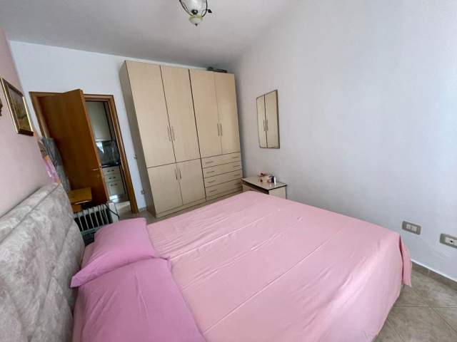 Tirane, jepet me qera apartament 2+1+BLK Kati 6, 95 m² 600 Euro (rruga mine peza)