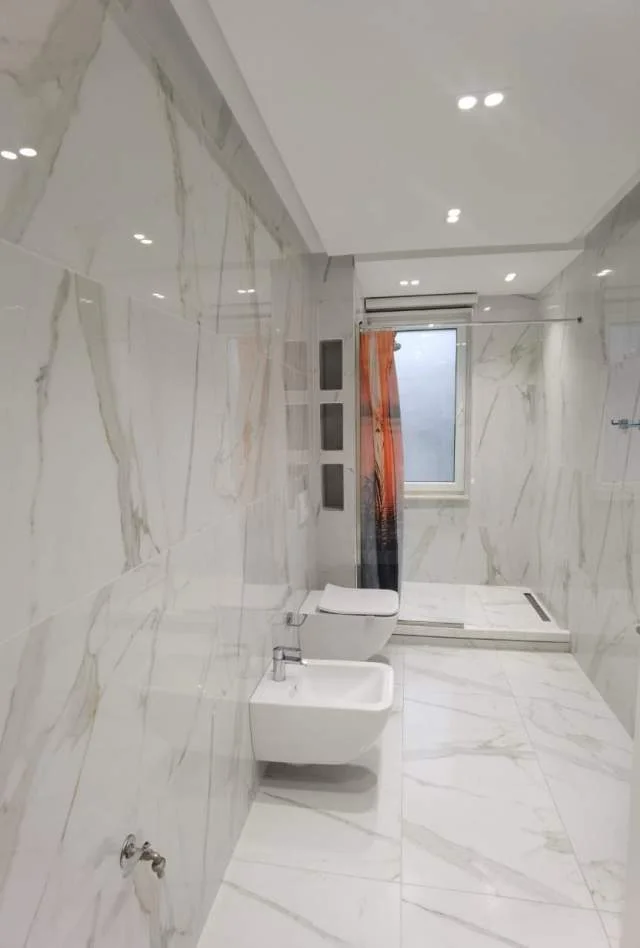 jepet me qera 174 m² 1.500 Euro