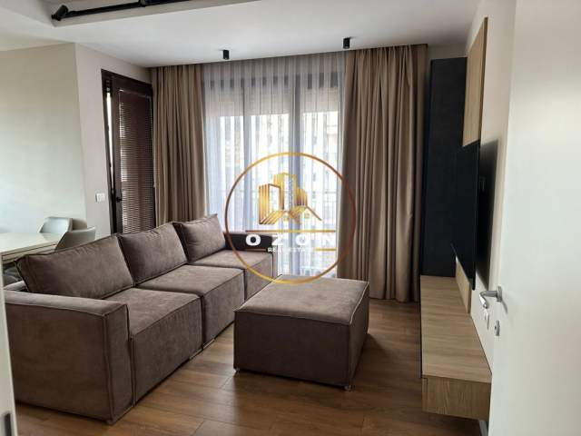 Tirane, jepet me qera apartament 2+1 Kati 5, 104 m² 1.400 Euro (Rruga e Barrikadave)