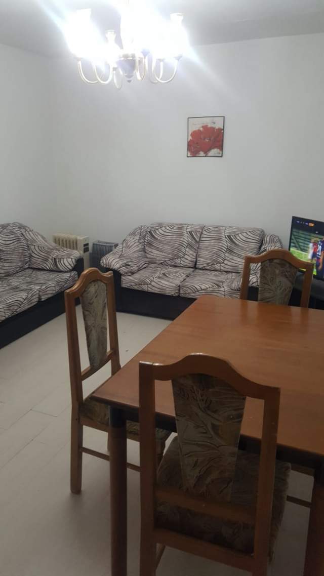 Tirane, jap me qera apartament 1+1+A Kati 4, 27.000 Leke (Idriz Dollaku)