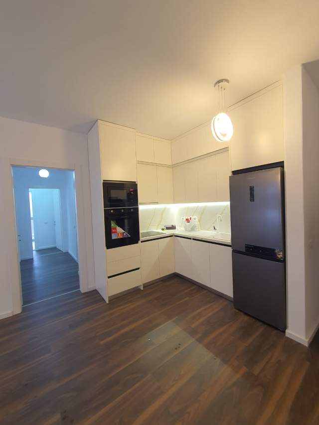 Tirane, jepet me qera apartament 2+1+BLK Kati 2, 105 m² 700 Euro (Ish Fusha Aviacionit)