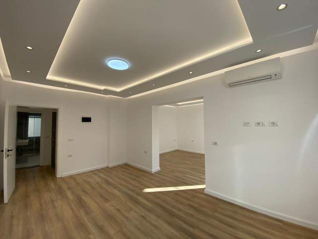 Tirane, jepet me qera apartament 2+1+BLK Kati 3, 104 m² 1.600 Euro