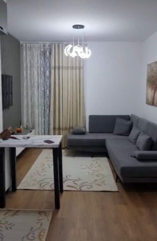 Tirane, jepet me qera apartament 1+1+BLK Kati 3, 70 m² 600 Euro (Rruga Qemal Stafa, Shkolla e Kuqe)