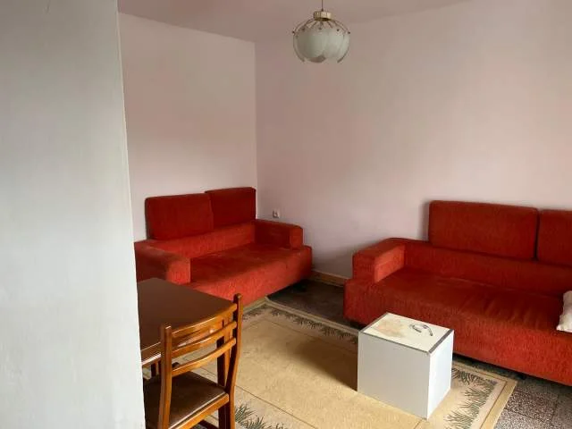 Tirane, jap me qera apartament 1+1+BLK Kati 2, 70 m² 300 Euro (Laprake)