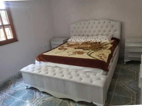 Tirane, jepet me qera apartament 2+1+BLK Kati 1, 124 m² 40.000 Leke (hajeredin shtino)