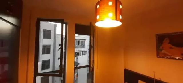 Tirane, shitet apartament 1+1 Kati 7, 60 m² 80.000 Euro (Tek ish-bashkia,zona teleferikut)