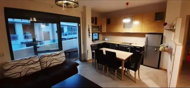 Tirane, shitet apartament 1+1 Kati 7, 60 m² 80.000 Euro (Tek ish-bashkia,zona teleferikut)