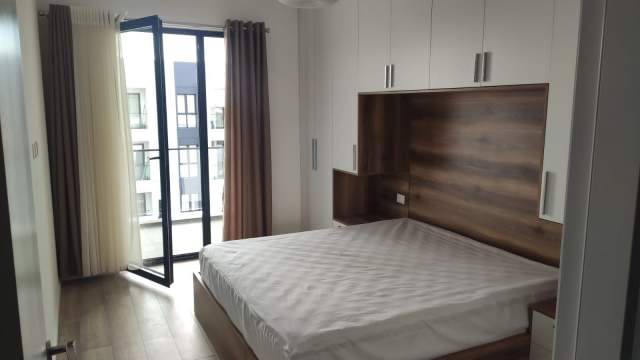 Tirane, jepet me qera apartament 1+1+BLK Kati 10, 71 m² 500 Euro (Farmacia 10, Kompleksi Arlis)