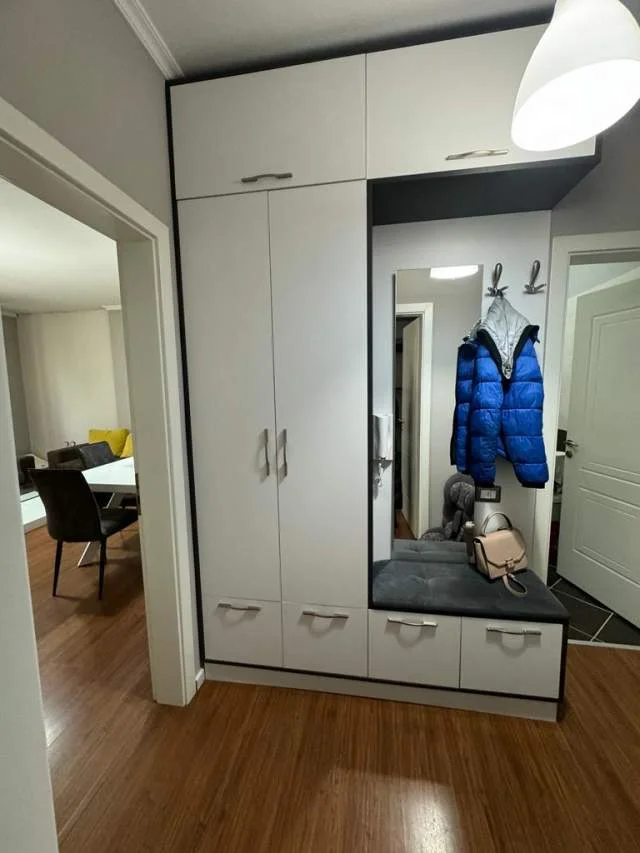 Tirane, jepet me qera apartament 1+1+BLK Kati 4, 71 m² 450 Euro (Vila L, Astir)