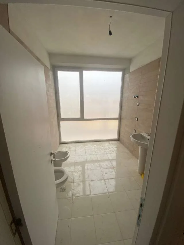 Tirane, shitet apartament 2+1+BLK Kati 5, 106 m² 158.700 Euro