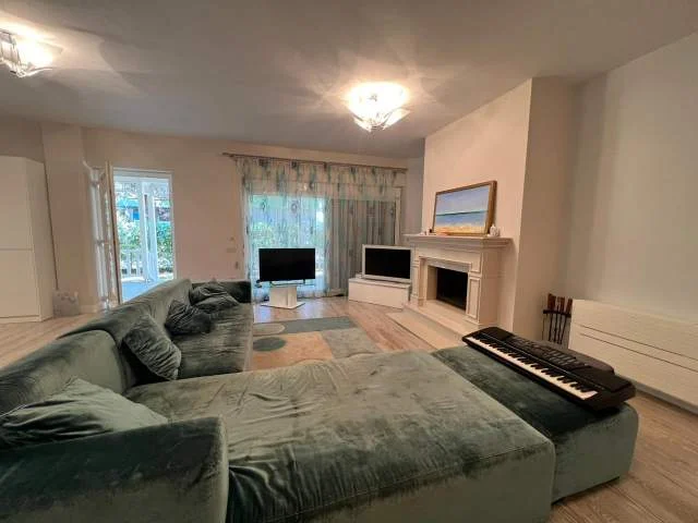 Durres, shitet Vile 2 Katshe 205 m² 495.000 Euro (GJIRI I LALZIT)