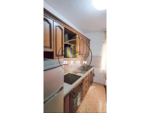 Tirane, jepet me qera apartament 2+1 Kati 4, 110 m² 500 Euro (Pallati me Shigjeta)