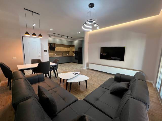 Tirane, jepet me qera apartament Kati 8, 110 m² 1.300 Euro (rruga e kavajes)
