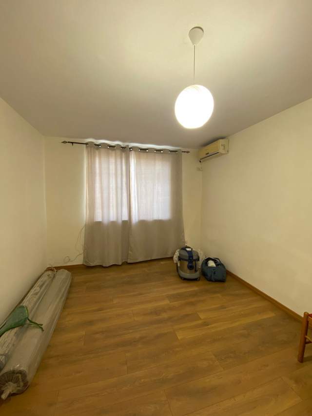 Tirane, jepet me qera apartament 2+1 Kati 2, 71 m² 500 Euro (Brryli, Tirane)