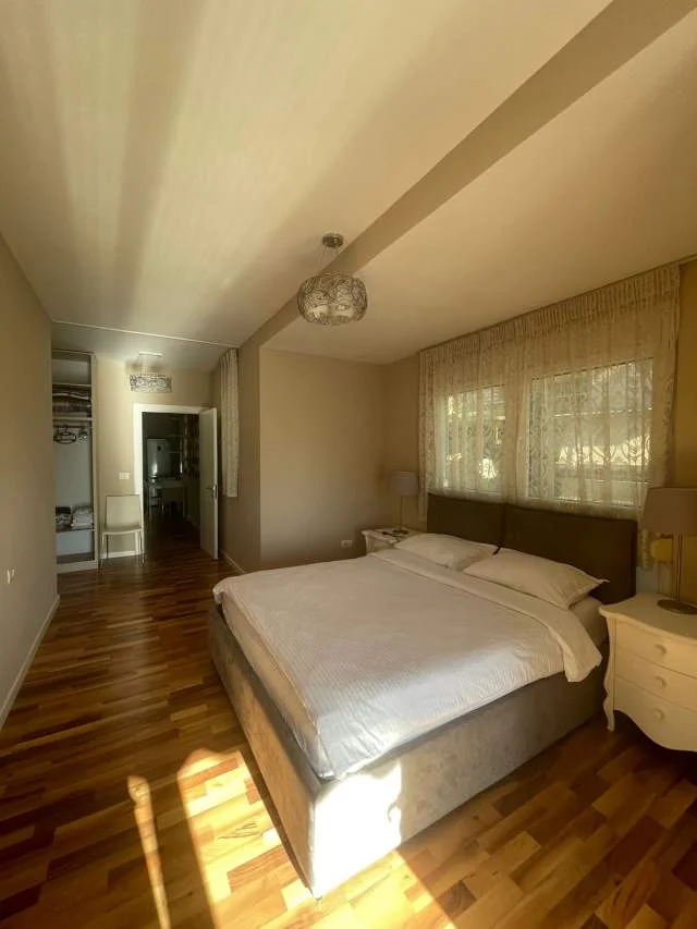 Tirane, shitet apartament 1+1+BLK 62 m² 165.000 Euro (myslym shyri)