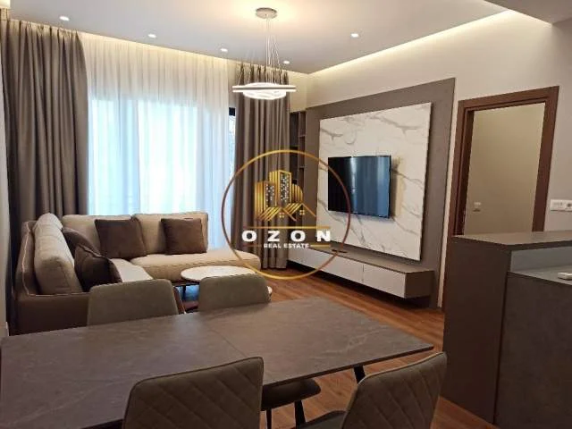 Tirane, jepet me qera apartament 2+1 Kati 2, 115 m² 800 Euro (Rruga e Dibres)