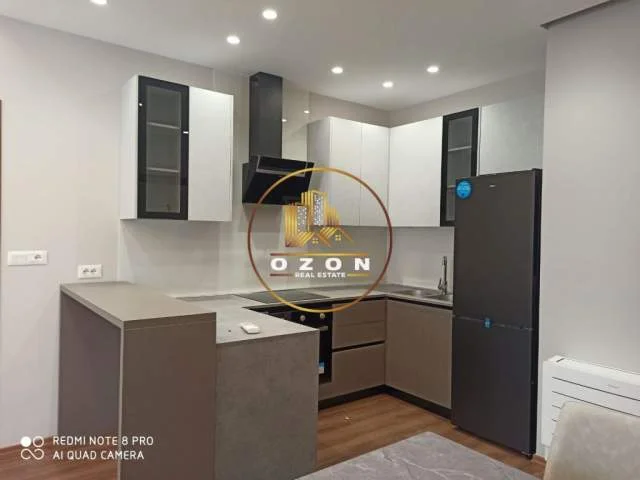 Tirane, jepet me qera apartament 2+1 Kati 2, 115 m² 800 Euro (Rruga e Dibres)