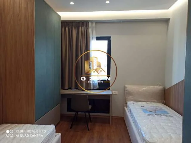 Tirane, jepet me qera apartament 2+1 Kati 2, 115 m² 800 Euro (Rruga e Dibres)