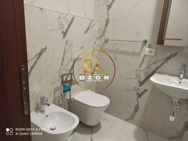 Tirane, jepet me qera apartament 2+1 Kati 2, 115 m² 800 Euro (Rruga e Dibres)