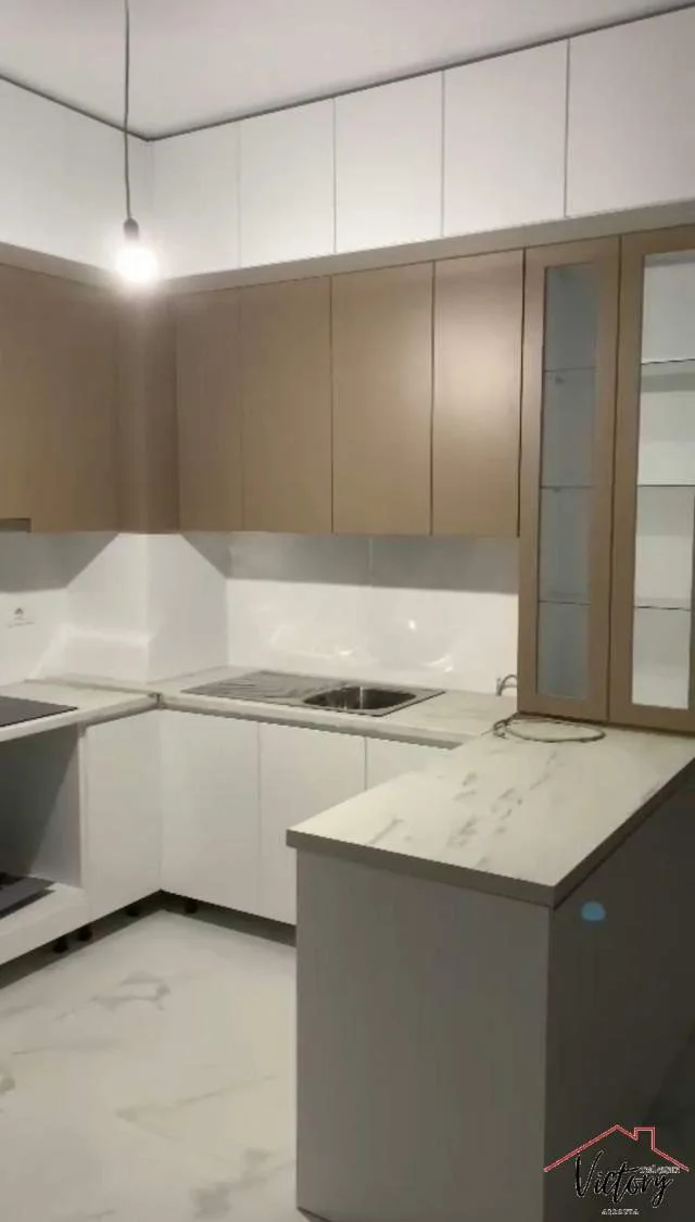 Tirane, jepet me qera apartament 2+1+BLK Kati 4, 110 m² 700 Euro (Komuna e Parisit, Tiranë)