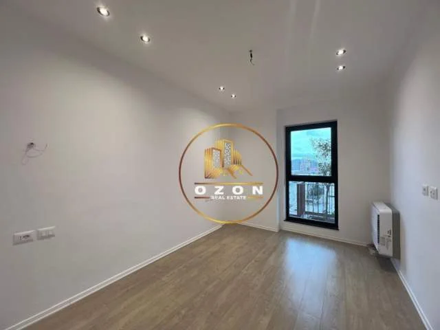 Tirane, jepet me qera apartament 1+1 Kati 4, 77 m² 650 Euro (Rruga Kavajes)