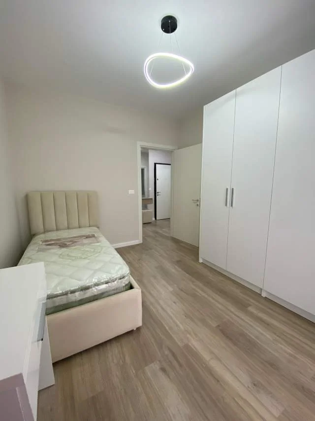 Tirane, jepet me qera apartament 2+1+BLK Kati 1, 105 m² 550 Euro (ASTIR)