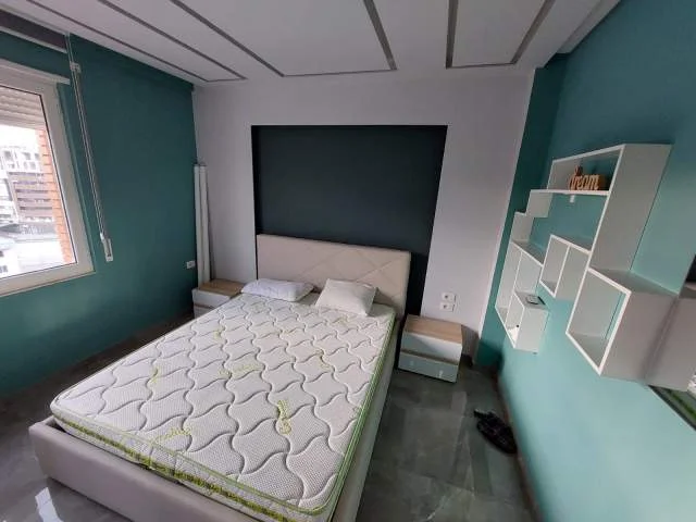 Tirane, jepet me qera apartament Kati 7, 82 m² 650 Euro (astir)