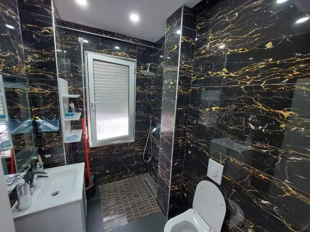 Tirane, jepet me qera apartament Kati 7, 82 m² 650 Euro (astir)