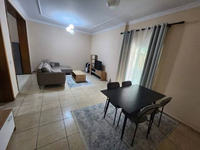 Tirane, jepet me qera Vile 2+1+BLK Kati 1, 120 m² 50.000 Leke (foto xhavella)