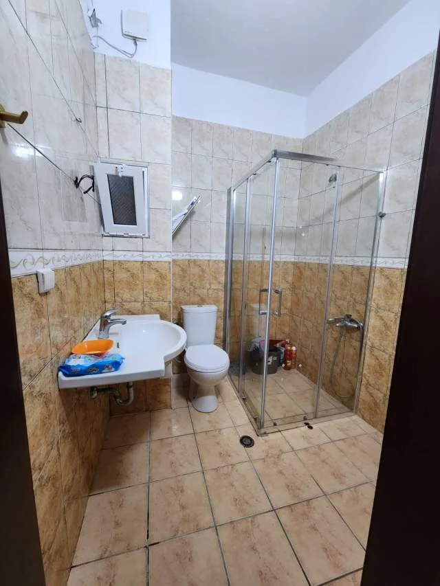 Tirane, jepet me qera Vile 2+1+BLK Kati 1, 120 m² 50.000 Leke (foto xhavella)