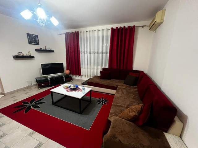 Tirane, jepet me qera apartament 2+1+BLK Kati 9, 120 m² 800 Euro (Bllok)