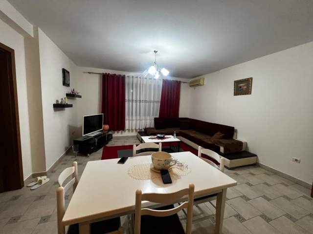 Tirane, jepet me qera apartament 2+1+BLK Kati 9, 120 m² 800 Euro (Bllok)