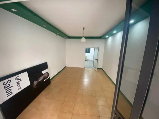 Tirane, shitet apartament 1+1 Kati 0, 53 m² 450 Euro